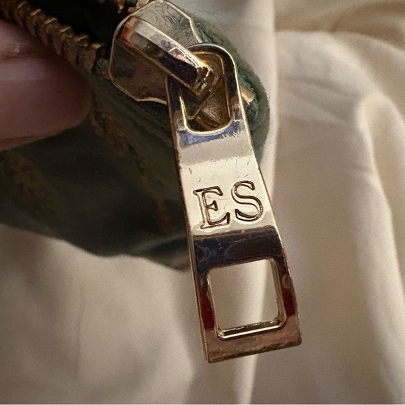 Elizabeth Scarlett Green Palm Embroidered Velvet Coin Pouch - Picture 4 of 4